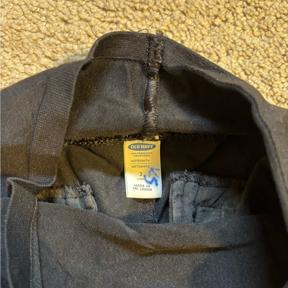 Bundle of Women’s Maternity Pants - Picture 3 of 3